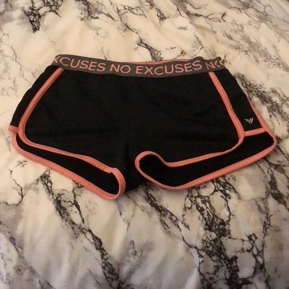 No excuses black shorts size m forever 21